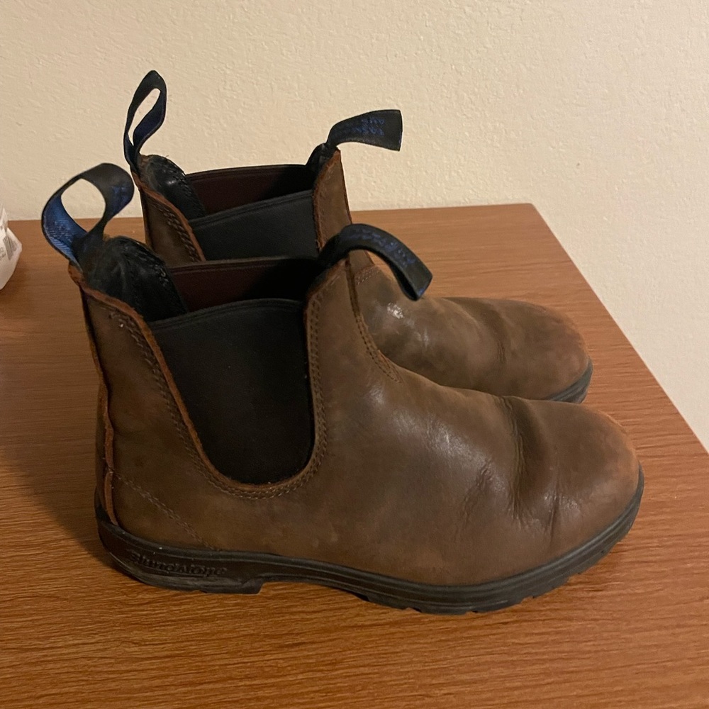 Blundstone waterproof Chelsea boots